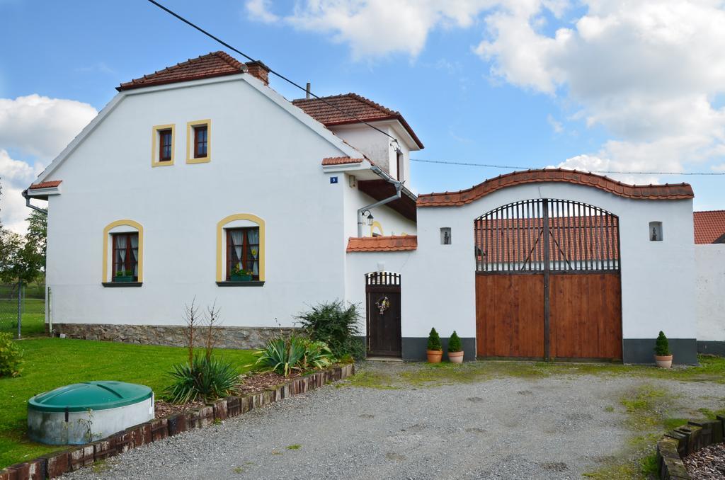Blazkuv Statek Apartment Malsice Exterior photo