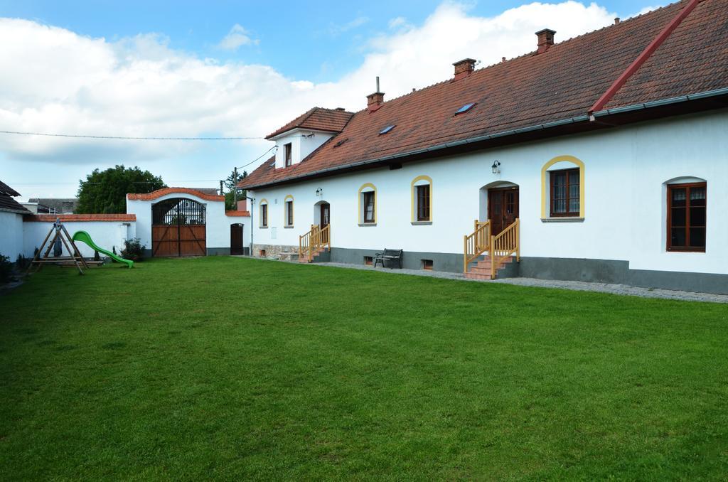 Blazkuv Statek Apartment Malsice Exterior photo