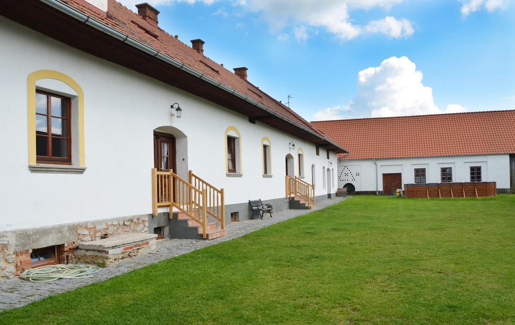 Blazkuv Statek Apartment Malsice Exterior photo