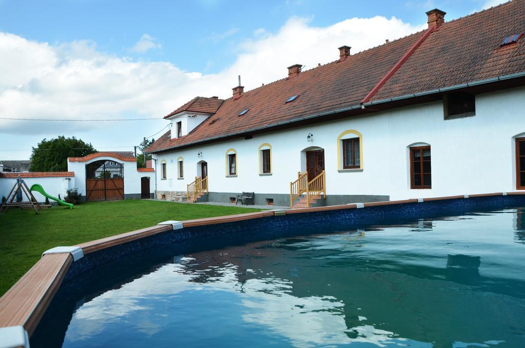 Blazkuv Statek Apartment Malsice Exterior photo
